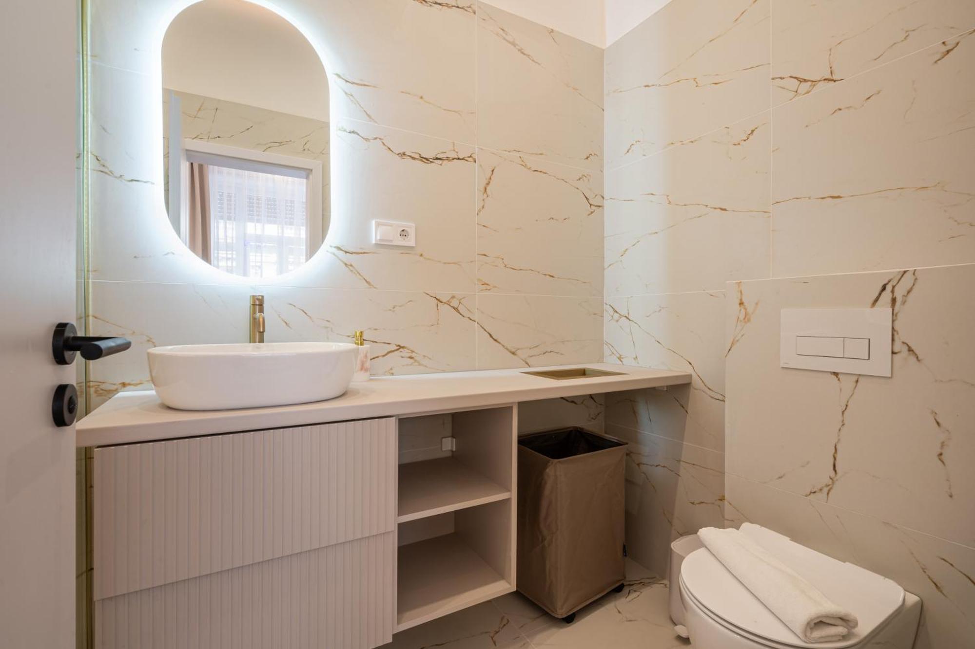 K51 - Kiraly Boutique Residence - Best Location By Bqa บูดาเปสต์ ภายนอก รูปภาพ