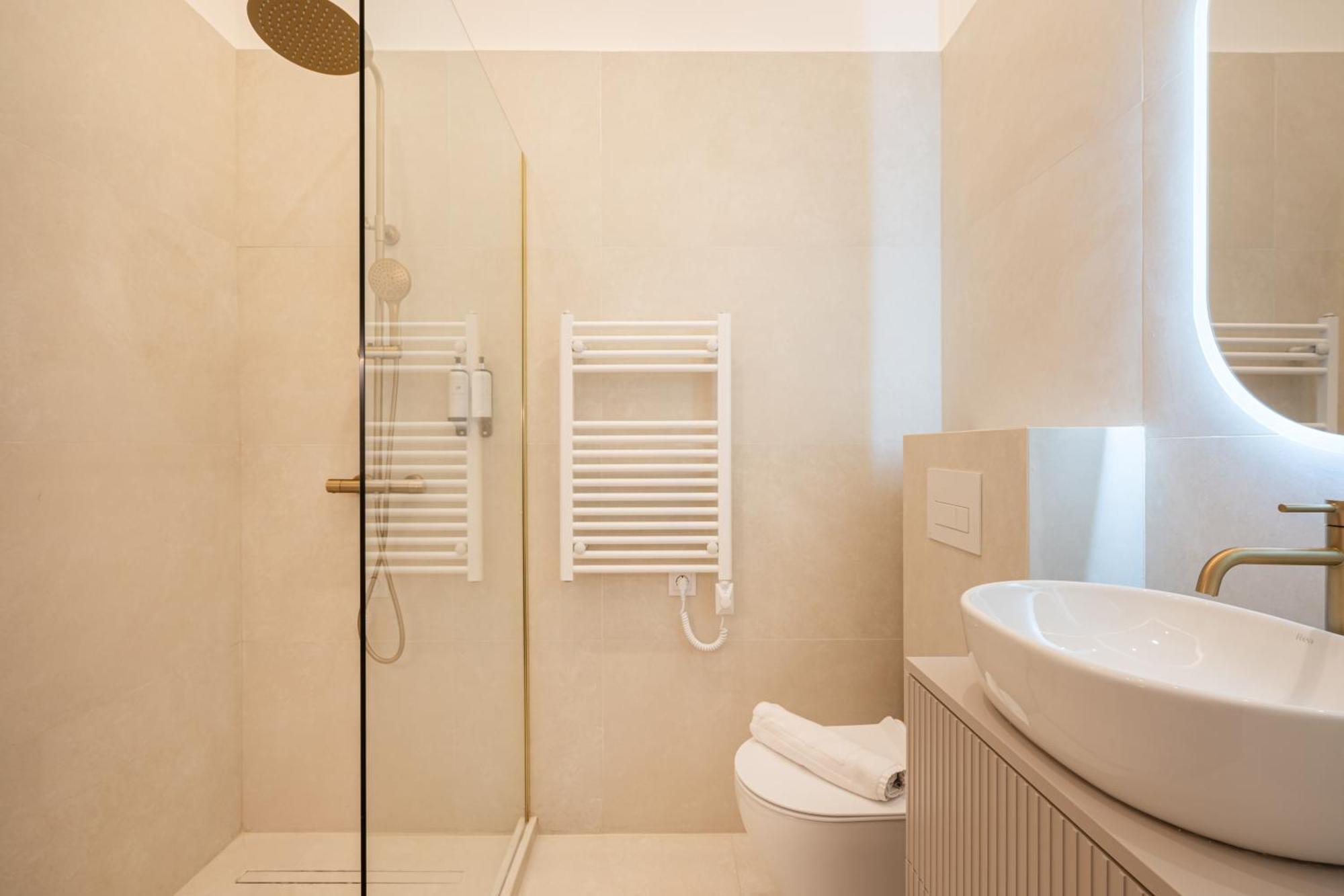 K51 - Kiraly Boutique Residence - Best Location By Bqa บูดาเปสต์ ภายนอก รูปภาพ